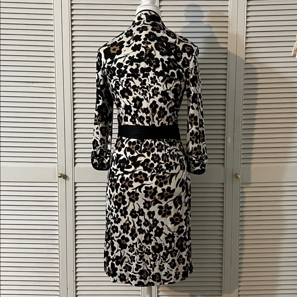 Diane von Furstenberg DVF Silk Keyhole Mandarin Wrap Dress 10 - Picture 2 of 7